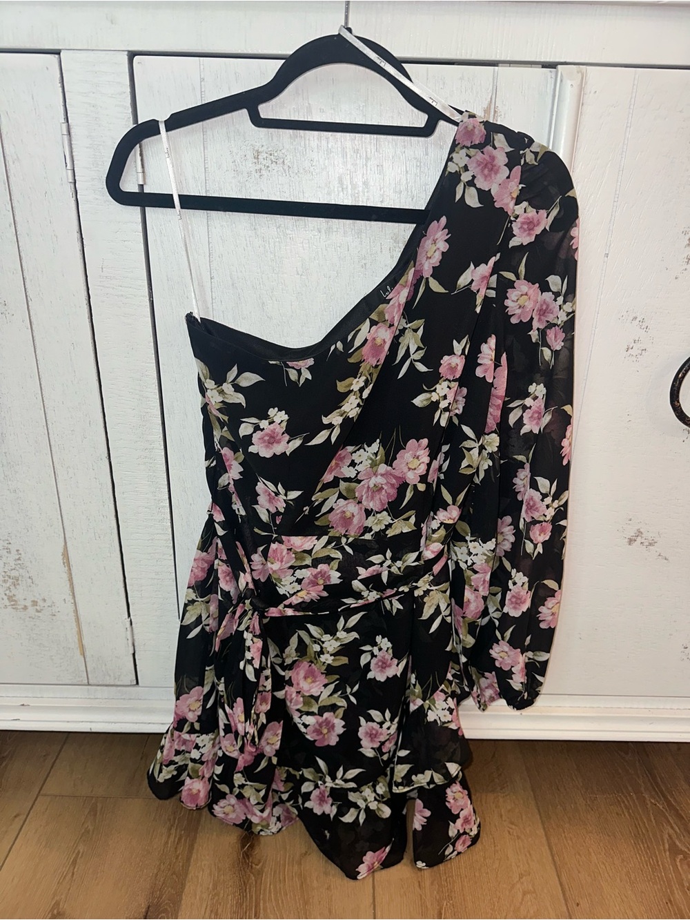 Lulu's Black One-Shoulder Floral Mini Dress with Pink Blossoms - Picture 1 of 3